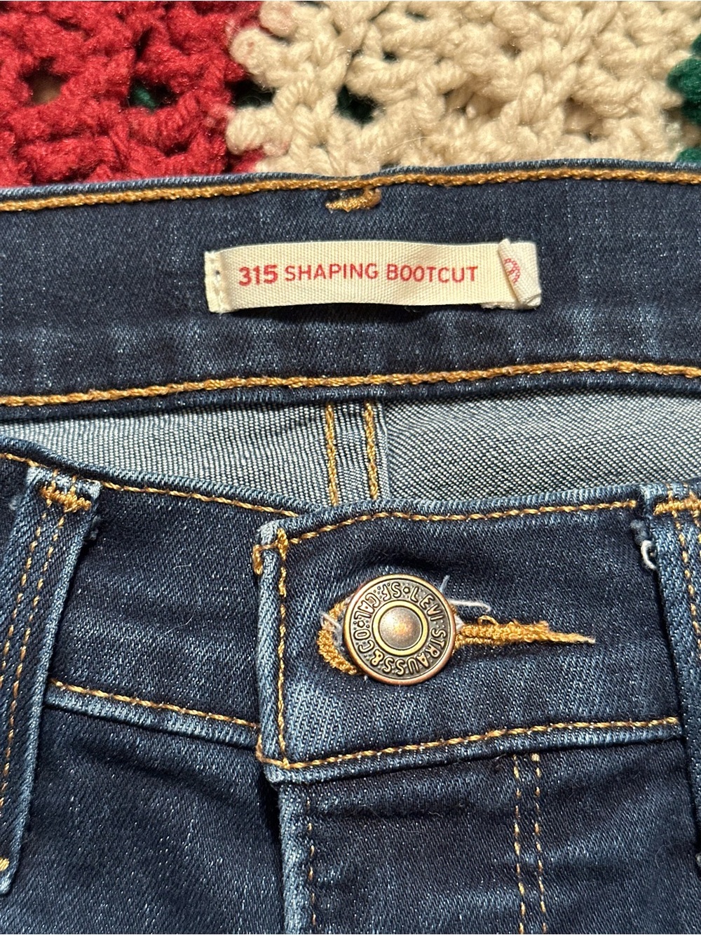Levi's 315 Shaping Bootcut Jeans - Dark Blue- Sz29